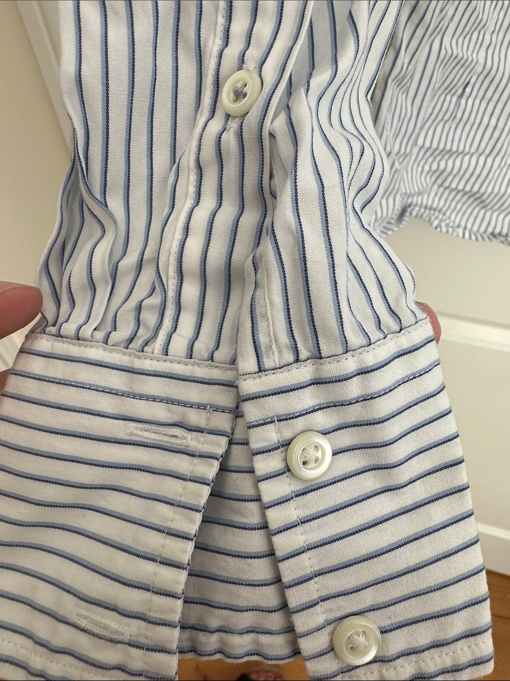 GAP Women’s White Button-Down Shirt with Blue and black Stripes - Picture 5 of 8